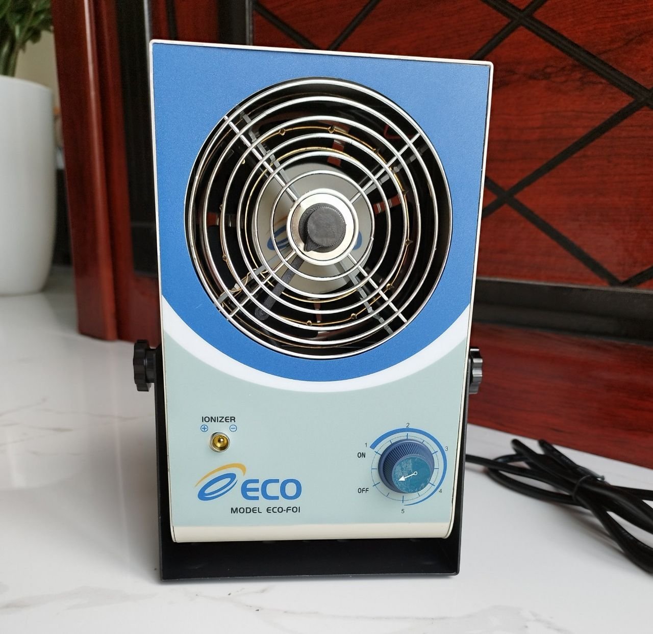 ECO-F01 Benchtop Ionizer Blower